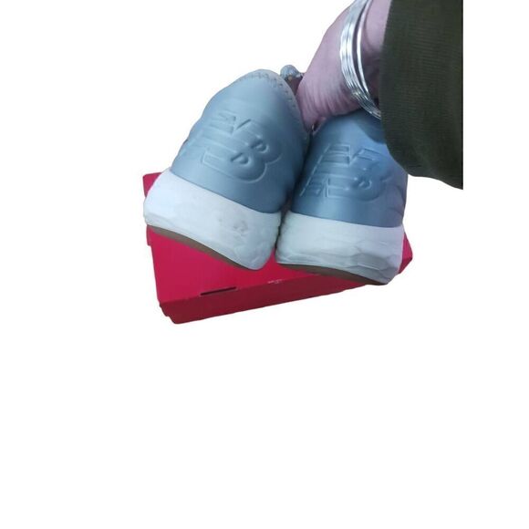 New balance women's 9.5 B woven running course - Picture 3 of 6